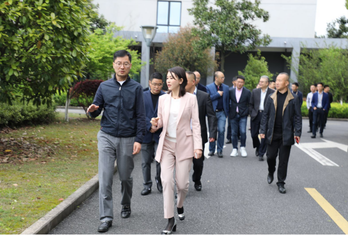 1554947730224967.png 3.png